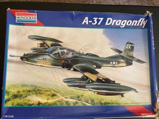 Monogram Dragonfly A - 37 Dragonfly Airplane Kit 1:48 Packaging
