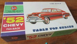 Pyro 1952 Chevy Fleetline Fas - Back Model Kit Vintage C293 - 60 1/32 Scale