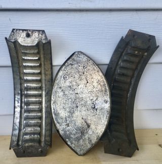Vintage Metal Fluted Raised Game Pie Mold French Tin Worn Out No Pins