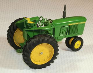 Vintage 1/16 John Deere 3010 Narrow Front Toy Tractor 3