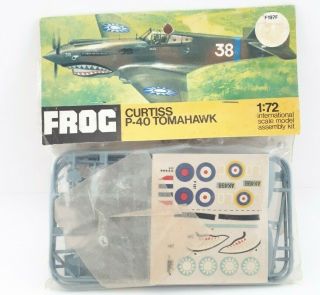 Vintage Frog Curtiss P40 Tomahawk 1:72 Model Kit 1969