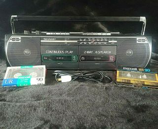 Vintage Sharp QT - 267Z Boombox Dual Cassettes Ghettoblaster SW FM MW Radio 80 ' s 2