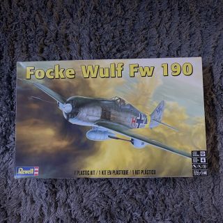 Revell Focke Wulf Fw 190 1:48 Scale Aircraft Model Kit 5271