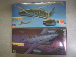 Hasegawa 1/72 Messerschmitt Me 262 A,  & Me 262 B (2 Kits)