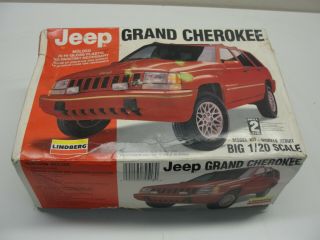 1994 Lindberg Jeep Grand Cherokee 1/20 Scale Plastic Model Kit Partially Started