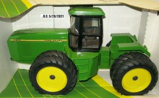 Ertl John Deere 8870 4wd Farm Tractor 1/16 Huge Mib 1993 Produced