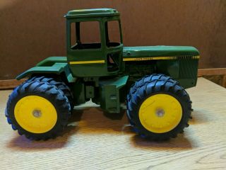 1/16 John Deere 8640 4x4 Tractor
