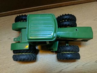 1/16 John Deere 8640 4x4 Tractor 2