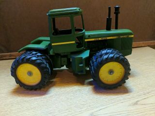 1/16 John Deere 8440 4x4 Tractor 3