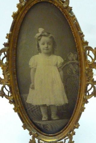 Antique Vintage Art Nouveau Brass Picture Frame With A Cute Little Girl 3