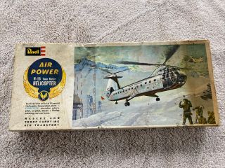 Revell Air Powered Helicopter H - 16 Twin Rotor 1/96 Scale Model Airplane