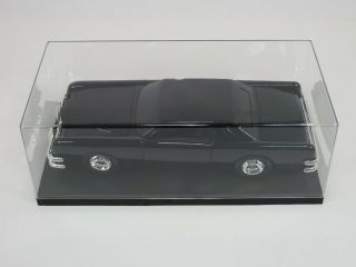 Auto World 1/18 Scale Awss120 - 1971 Lincoln Continental The Barris Car