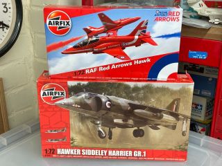Airfix 1/72 Hawker Siddeley Harrier Gr.  1 & Red Arrows Hawk