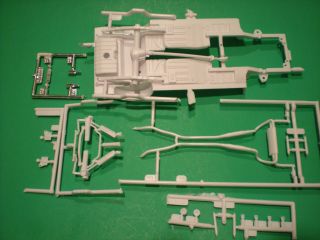 68 1968 Ford Mustang Gt Cobra 1/25 Frame Axle Rear End Chassis Floor Pan Exhaust