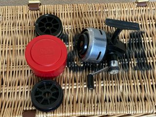 Abu 506 Classic Closed Face Reel & 2 Spare Spools In Case,  Quality From Sweden