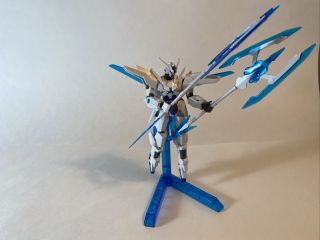 Bandai Hobby 1/144 - Scale Transient " Gundam Build Fighters " Action