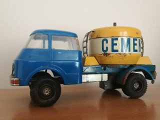 Vintage Collectible Ddr Winp Up Tin Toy Cement Truck