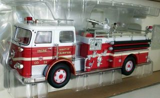Corgi 1/50 Scale - Us50806 Seagrave K Fairfax County Va Fire Engine