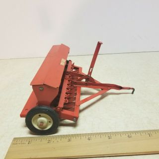 Toy Carter Tru Scale Ih Pull Type Grain Drill Seeder Farm Toy 1/16 1