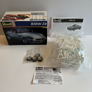 Revell Bmw Z8 Kit 85 - 2332 Unbuilt Complete Plastic Model Kit