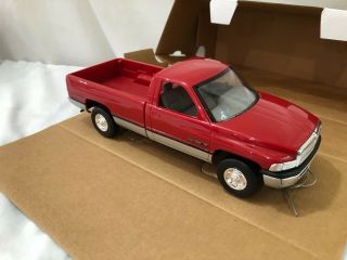 1/24 Scale Model Amt Ertl Dealer Promo 1994 Dodge Ram 2500 Pick Up Flame Red