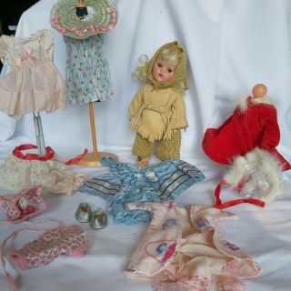 Vintage 7” Vogue Ginny Doll Blond With 7 Outfits