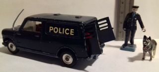1960s Corgi Toys 448 Bmc Austin Mini Van Police With Figures