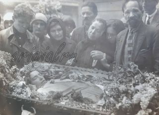 antique photo 1920 young girl,  funeral of child,  post mortem 3