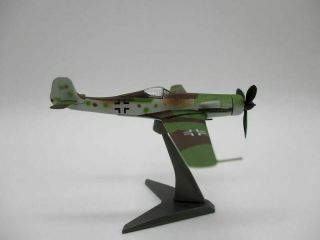 Bandai 1/144 Wing Club Luftwaffe Interceptor Focke - Wulf Ta 152 3