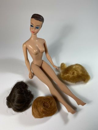Vintage 1962 Mattel Fashion Queen Barbie 870 With 3 Wigs Pristine Paint 0008