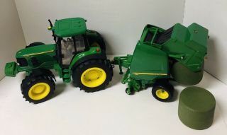 Britains Ertl John Deere Big Farm 7330 Tractor & 854 Round Hay Baler 1/16 Scale