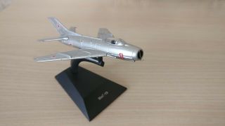 Mig - 19 Mikoyan - Gurevich Model Aircraft Ussr Jet Airforce 1:100