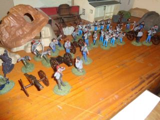 Painted Plastic 54mm American Civil War Cannons And Infantry