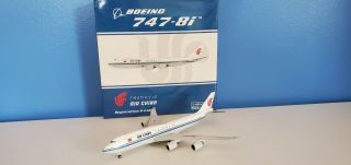1:400 Phoenix Models Air China Boeing 747 - 8i B - 2480 Missing Wheel