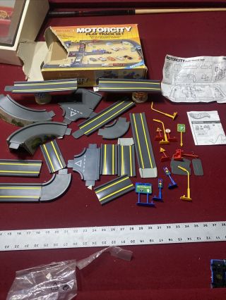 Vintage 1987 Matchbox Motor City Deluxe Play Track Set I Believe It’s Complete