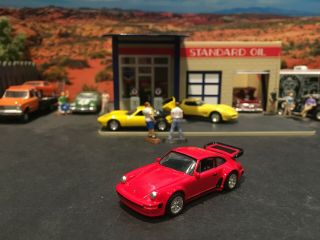 1:64 Hot Wheels Limited Edition Porsche 930 Turbo Red