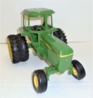 Ertl 1/16 John Deere 4440 Toy Tractor With Cab And Duals