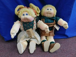 Vintage 1985 Cabbage Patch Kids Bavarian Edition Twins Boy & A Girl