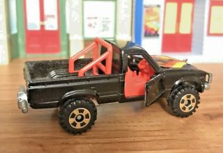 Tomica Toyota Hilux Tacoma Pick Up 4wd
