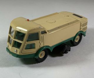 Dinky Toys 596 Balayeuse Lmv  Made In France Cream/ Green 02