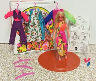 Vintage 1970 Mattel Rock Flowers Doll Heather W/ Outfits Case & More
