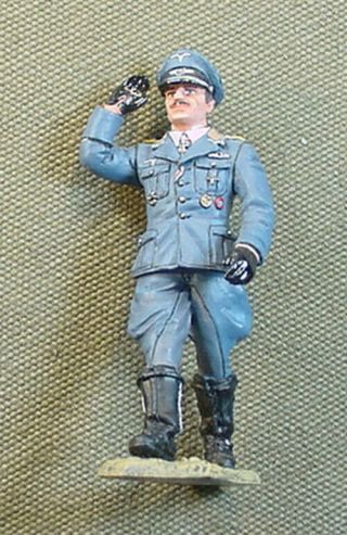 King & Country Wwii German Luftwaffe Adolf Galland Pilot Figure 2009