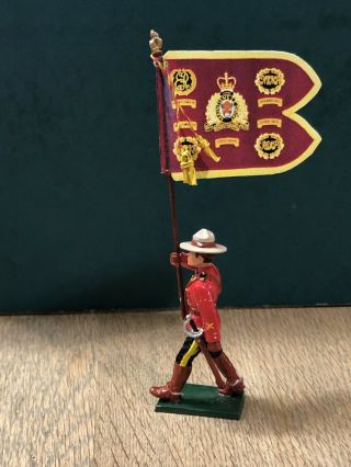 Spirit Of The Empire: Royal Canadian Mtd Police Flag Bearer.  54mm