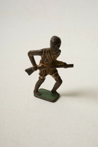 Cast Iron Ethiopian Soldier With Rifle Charging (r3c - 16) Grey Manoil Barclay