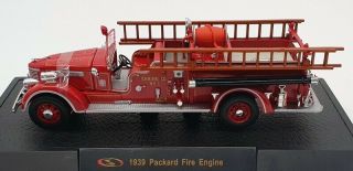 Signature Models 1/32 Scale 32400 - 1939 Packard Fire Engine - Red 3