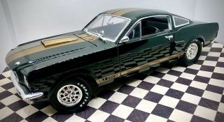 Shelby Collectibles 1966 Shelby G.  T.  350 - Mustang Fast Back 1:18 Die Cast (rare)