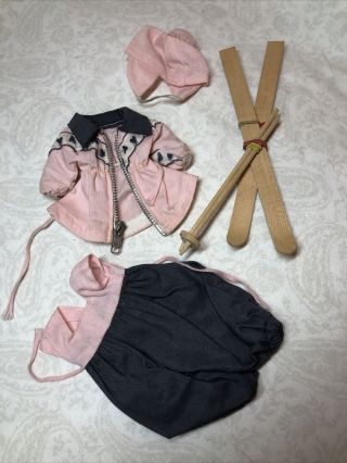 8” Vintage Vogue Ginny 1950’s Outfit Tagged Ski Winter Pink Jacket Skis Hat P43