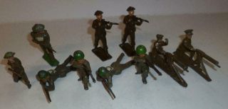 Group Of Assorted Vintage Lead Khaki Soldiers By Crescent - 1930/50 