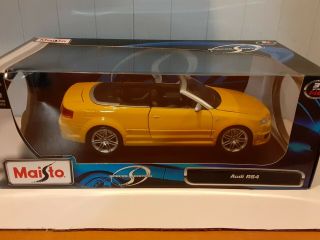 1:18 Maisto Special Edition - Audi Rs 4 Die - Cast Model