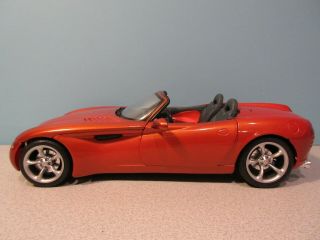 Maisto Special Edition 1:18 Scale Orange Dodge Concept Convertible Diecast